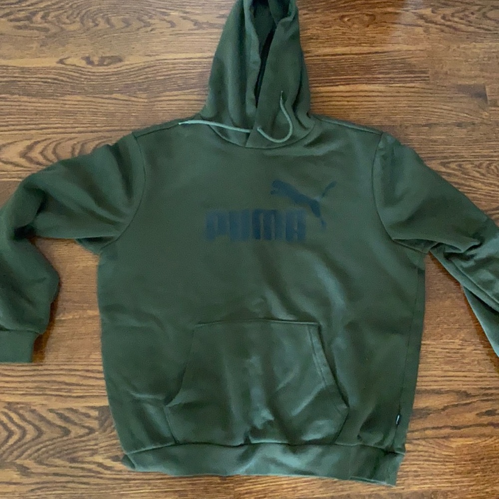 Puma navy green sweatshirt